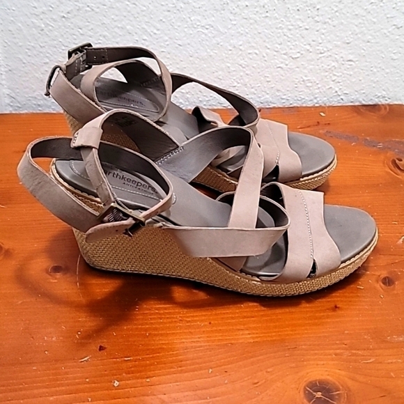 TIMBERLAND DANFORTH EARTH KEEPERS ANKLE STRAP WEDGE SANDAL BEIGE SIZE 11 - Picture 2 of 9